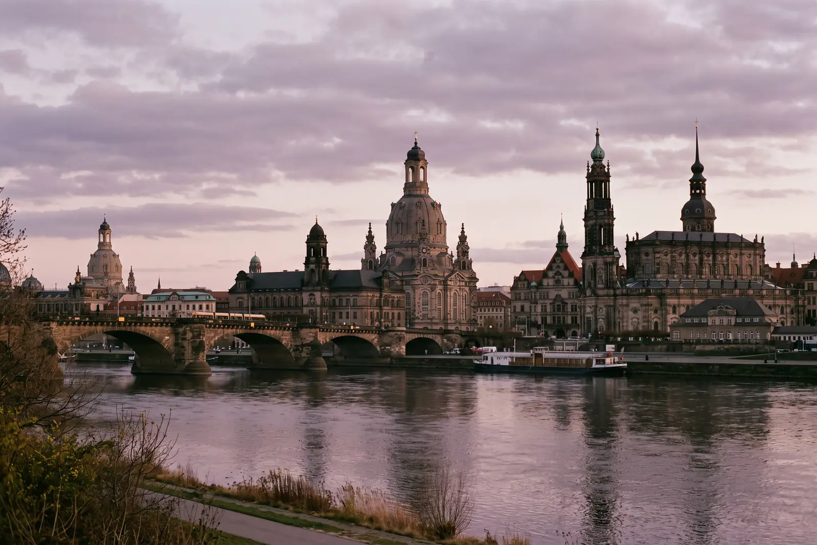 Steuerberater in Dresden: Symbolbild